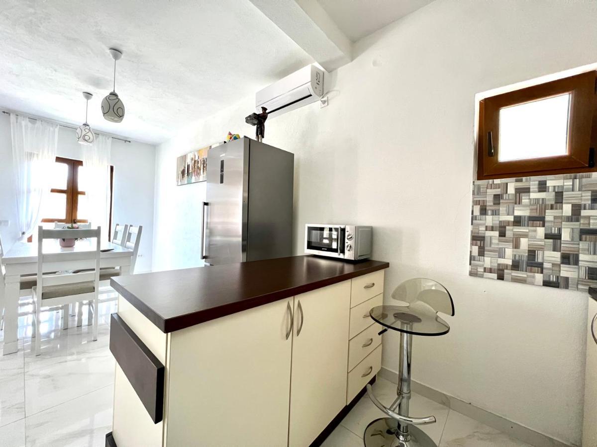 Green Villa In Olives Bar Bagian luar foto